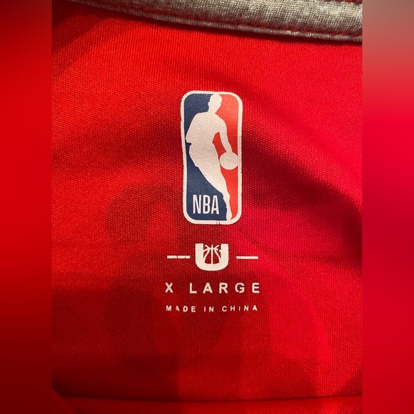 Philadelphia 76ers Simmons 25 NBA Red T-Shirt Short Sleeve Men's Size XL - Picture 6 of 6